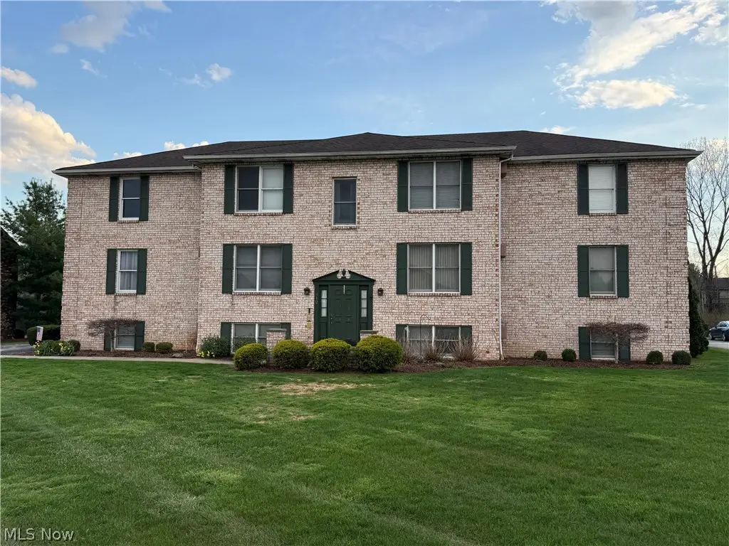 912 Pearson Circle #5, Boardman, OH 44512 - #1