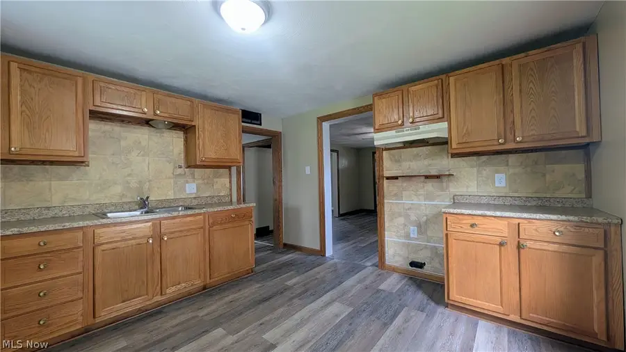 221 Grandview Avenue, Tiltonsville, OH 43963 - #3