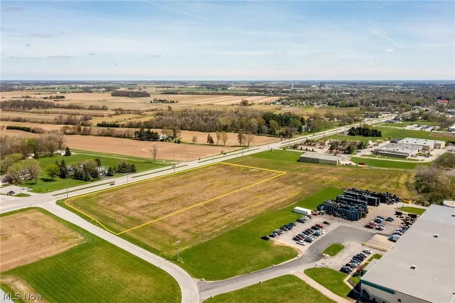 1085 W Main Street, Bellevue, OH 44811 - #2
