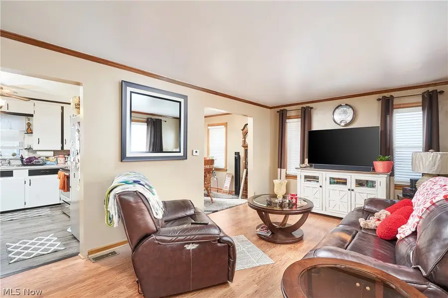 942 Bellflower Sw Avenue, Canton, OH 44710 - #3