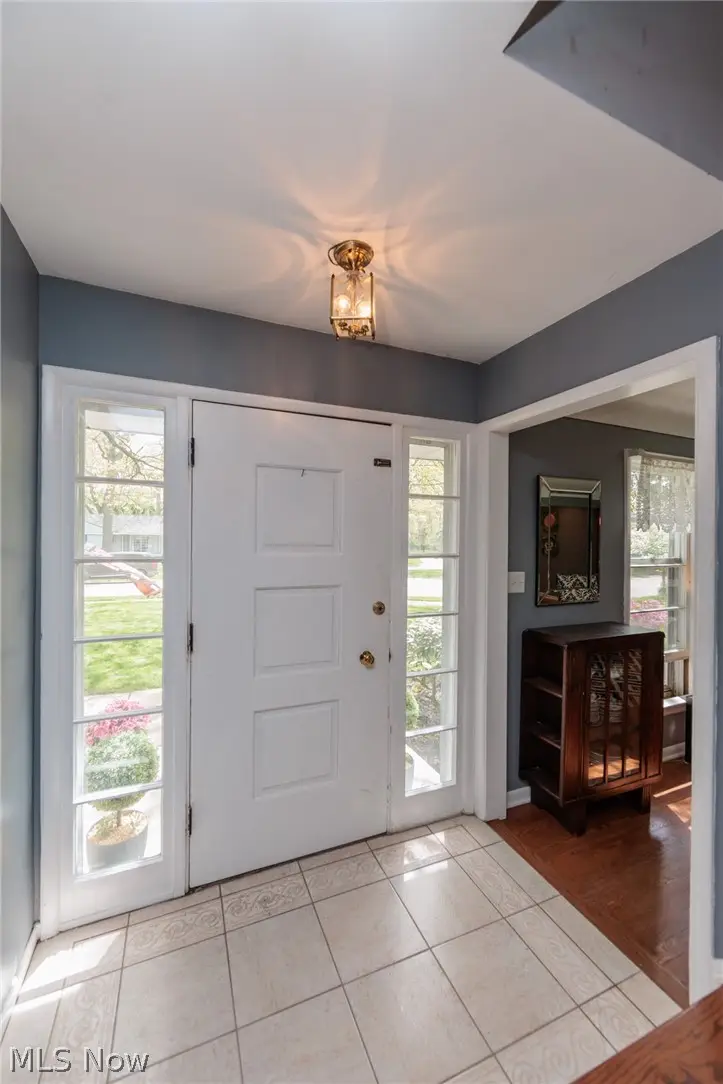 22636 Locust Lane, Rocky River, OH 44116 - #2