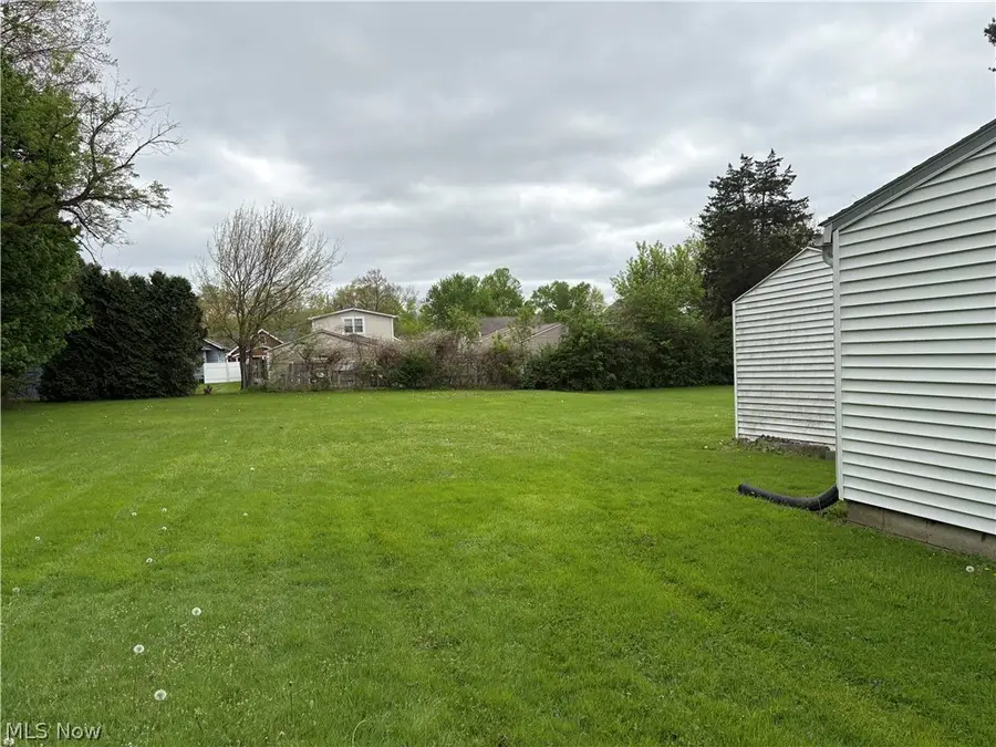1478 Morris Street, Mineral Ridge, OH 44440 - #2