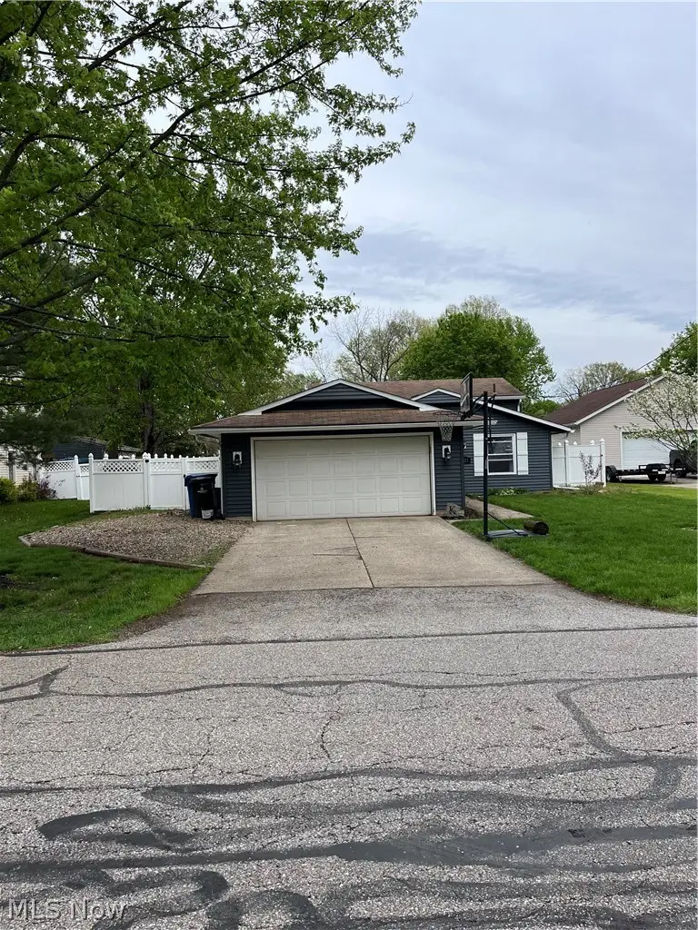5825 Olive Avenue, North Ridgeville, OH 44039 - #1