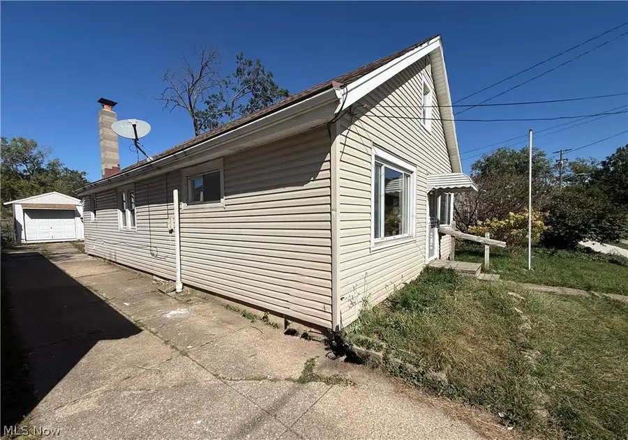 12512 Mcgowan Avenue, Cleveland, OH 44135 - #2