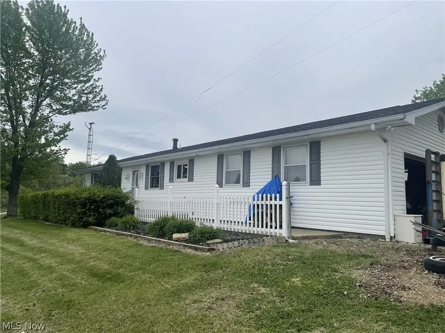 905 W Union Road, Norwich, OH 43767 - #2