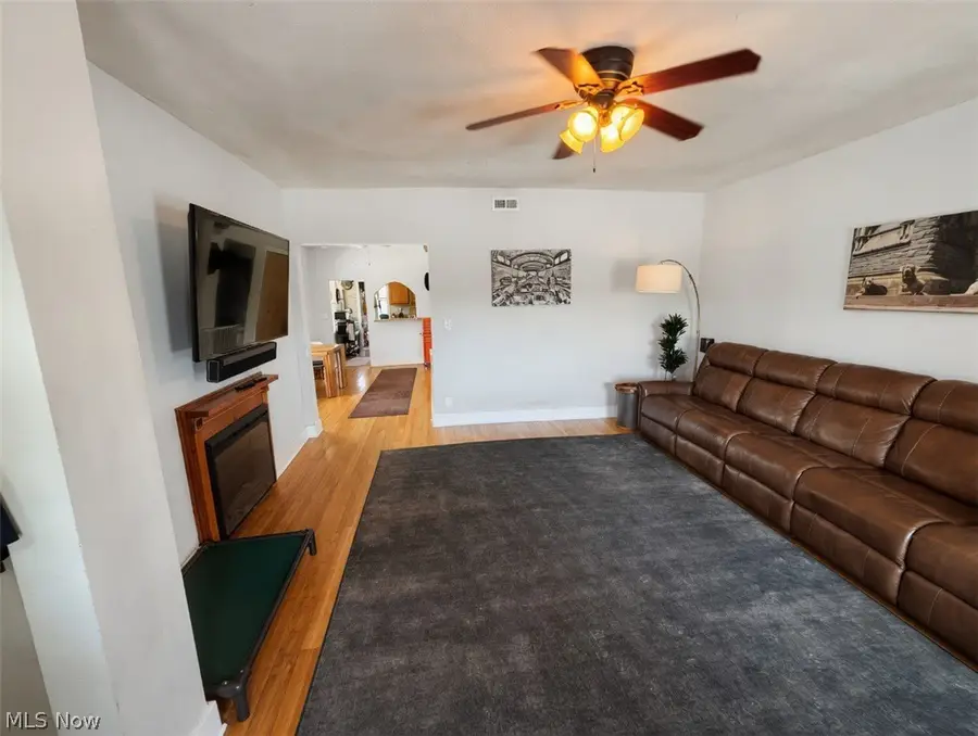 2318 W 19th Street, Cleveland, OH 44113 - #3