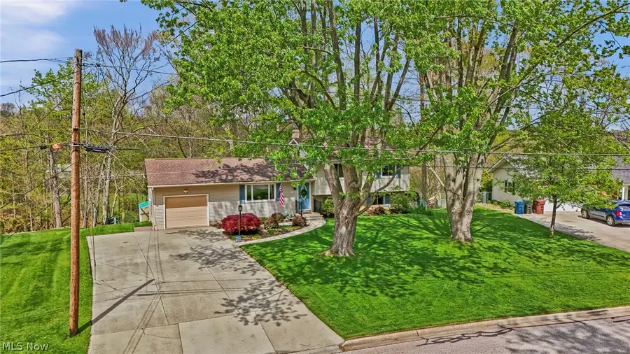 3109 Fair Oaks Drive, Norton, OH 44203 - #2