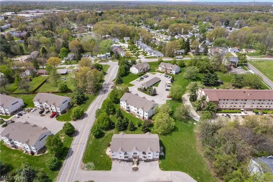 1435 Buckingham Gate D Boulevard, Cuyahoga Falls, OH 44221 - #2