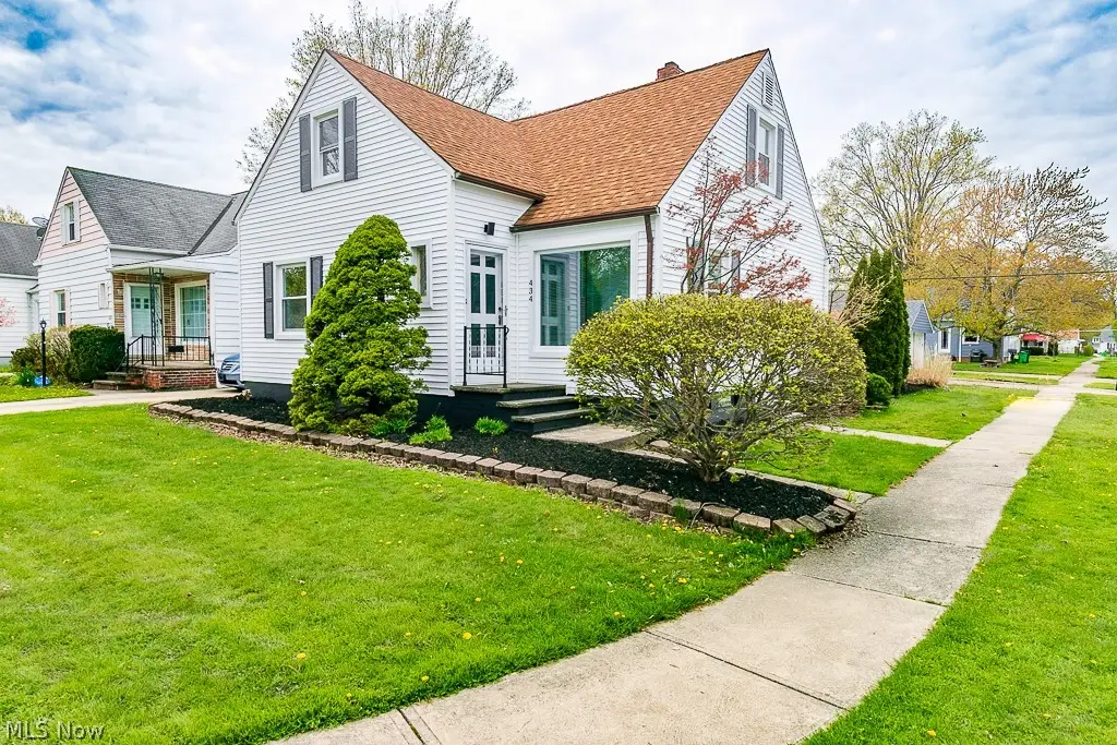 434 E 272nd Street, Euclid, OH 44132 - #1