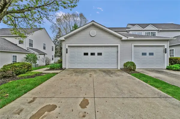 833 Overlook Ridge Drive, Cleveland, OH 44109