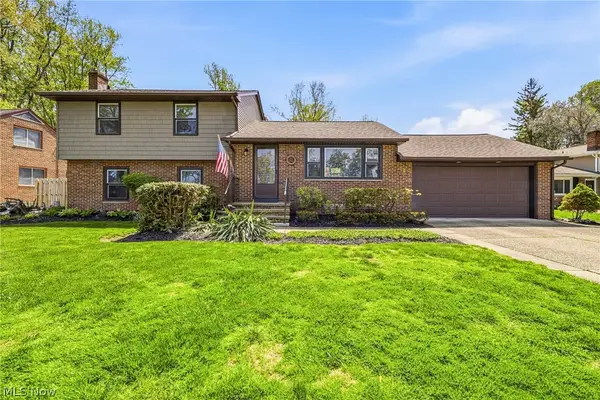 66 Keewaydin Drive, Timberlake, OH 44095