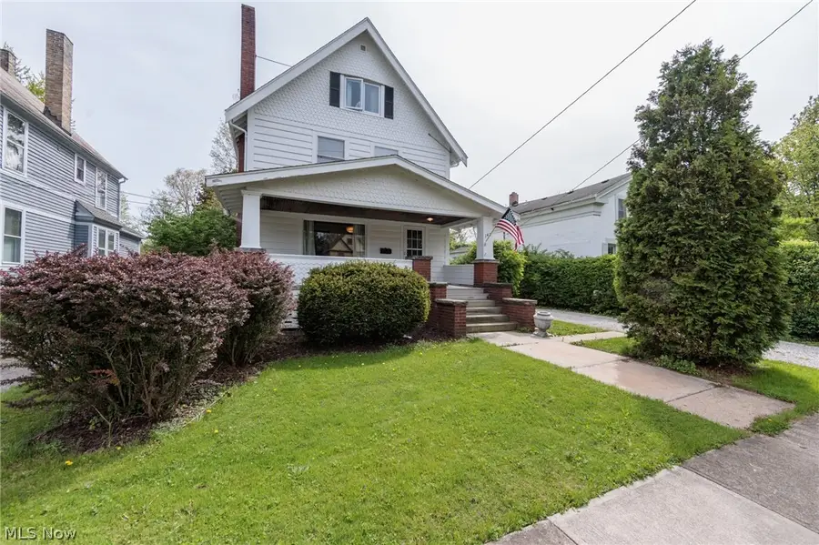 142 E Bridge Street, Berea, OH 44017 - #2