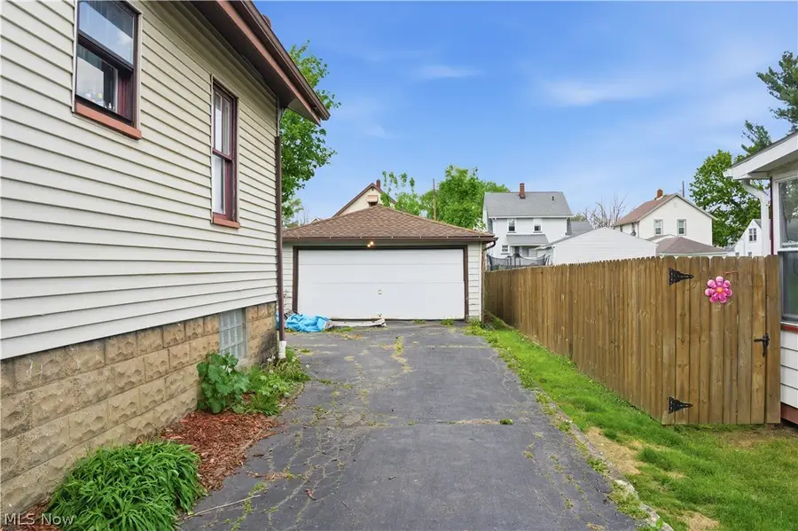 83 Como Street, Struthers, OH 44471 - #2