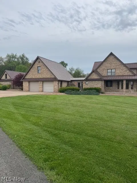 46675 Clarkson Rd, Rogers, OH 44455 - #2