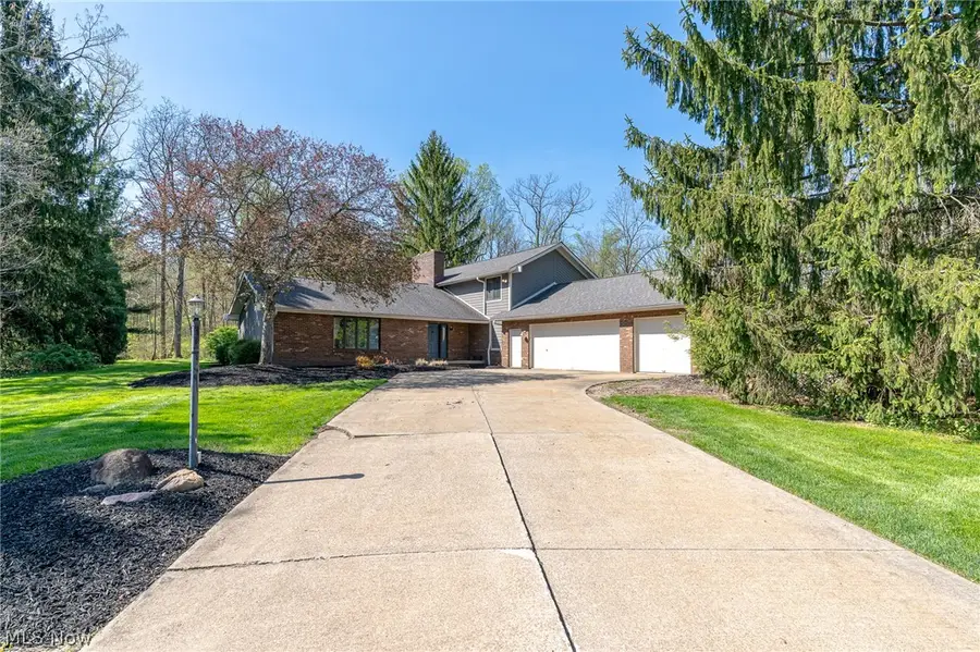 230 Salem Court, Hinckley, OH 44233 - #2