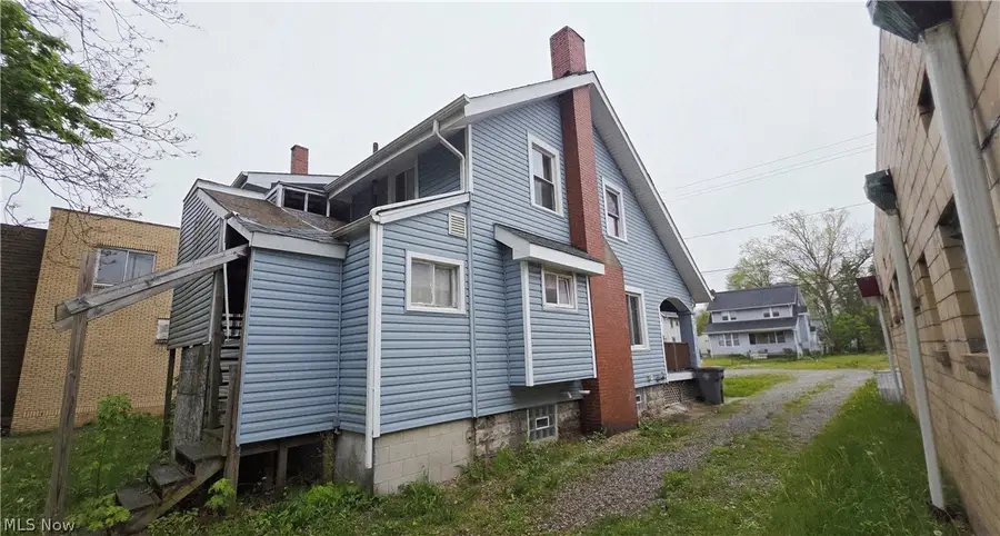 1934 E Midlothian Boulevard, Youngstown, OH 44502 - #3