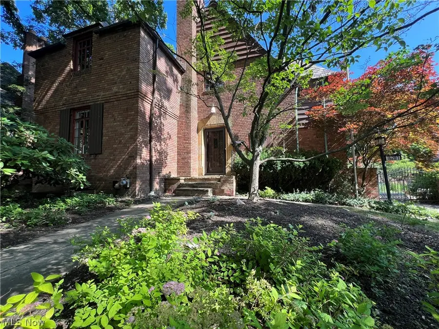 16287 Brewster Road, Cleveland, OH 44112 - #3