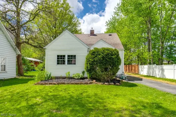 7086 Mackenzie Road, Olmsted Twp, OH 44138