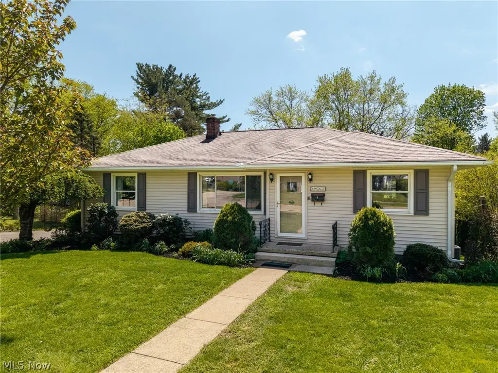 3998 Highland Drive, Mogadore, OH 44260 - #1