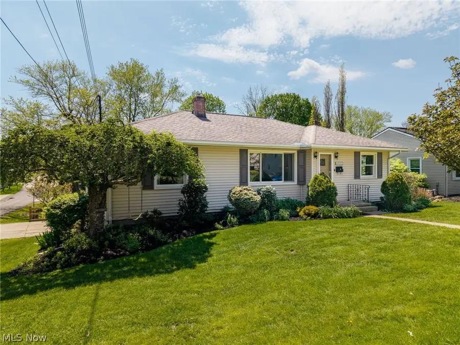 3998 Highland Drive, Mogadore, OH 44260 - #3