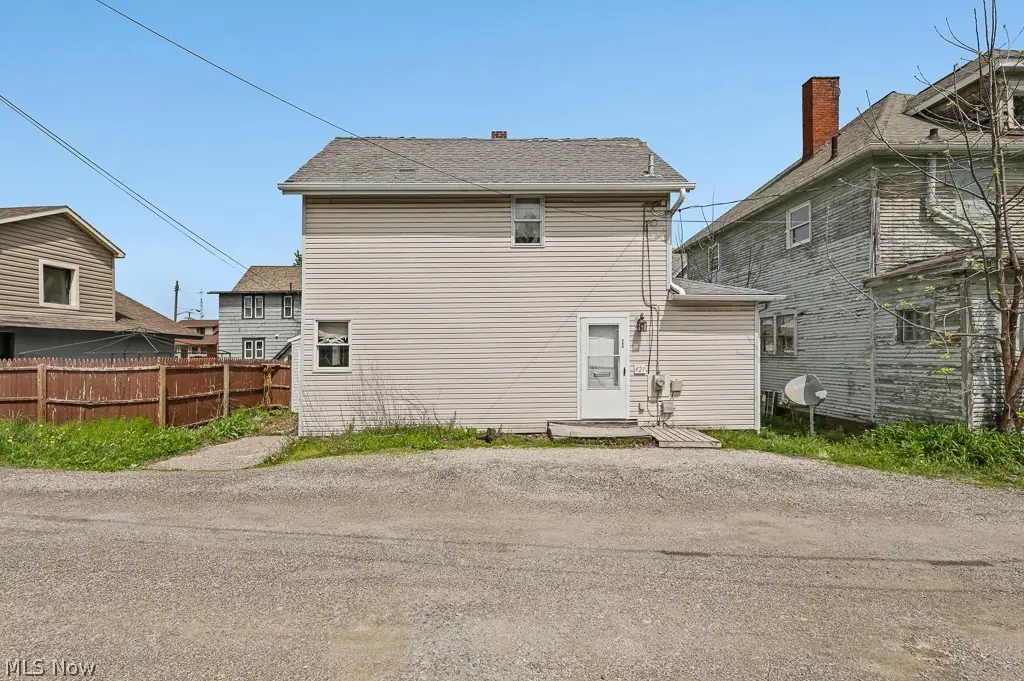 421 S Park Avenue, Alliance, OH 44601 - #1