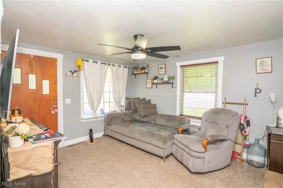 462 Fenton Ne Avenue, Canton, OH 44704 - #2