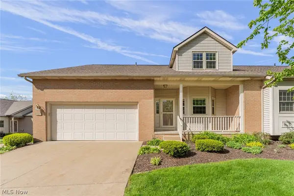 2423 Charing Cross Nw Road, Canton, OH 44708