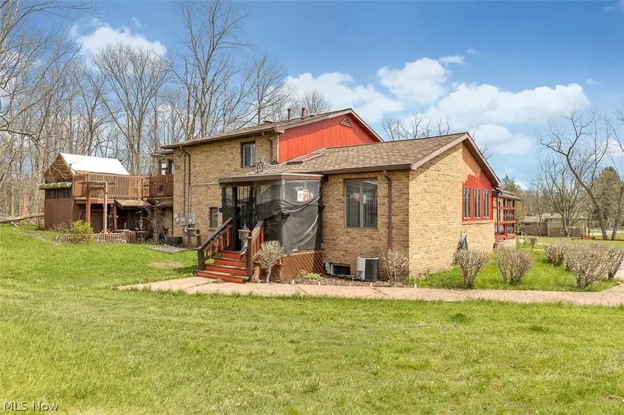 6012 S Perkins Road, Bedford Heights, OH 44146 - #3