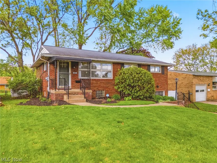 2621 16th Nw Street, Canton, OH 44708 - #2
