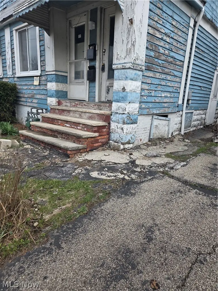 1749 Alcoy Road, Cleveland, OH 44112 - #2