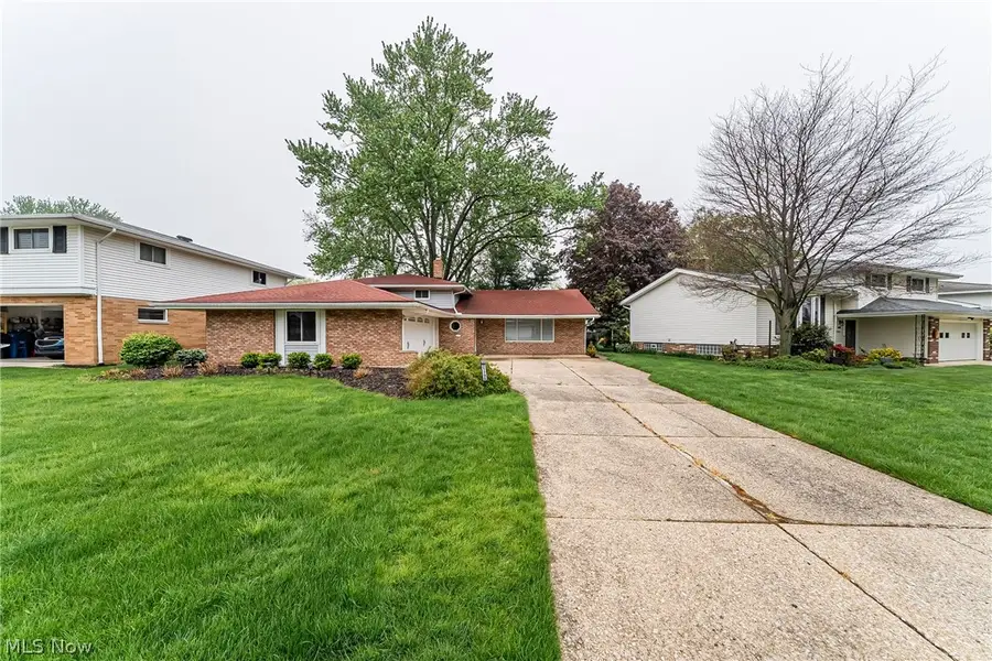 21298 Nottingham Drive, Cleveland, OH 44126 - #2