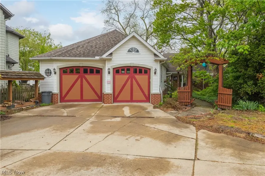 5918 Liberty Avenue, Vermilion, OH 44089 - #2