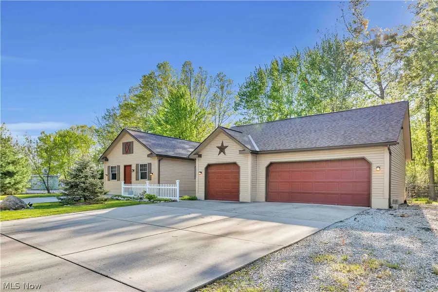 7468 Dyke Avenue, North Ridgeville, OH 44039 - #3