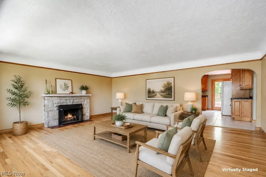 3241 W 231st Street, North Olmsted, OH 44070 - #3