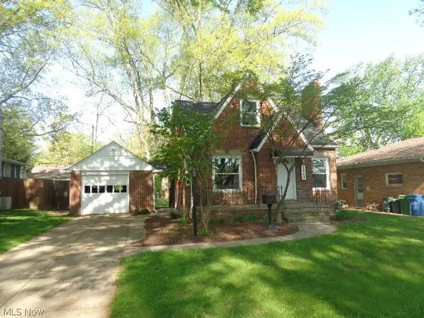 5840 Queens Highway, Parma Heights, OH 44130