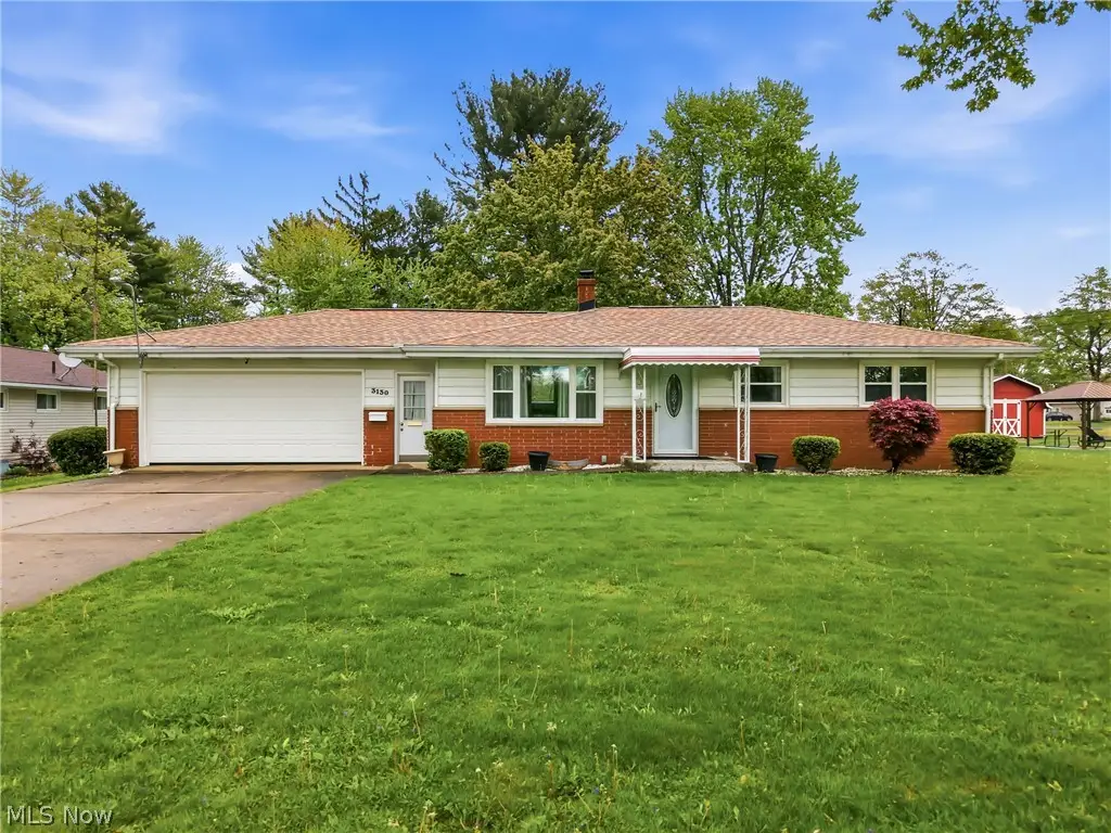 3130 Lynwood Nw Drive, Warren, OH 44485 - #1