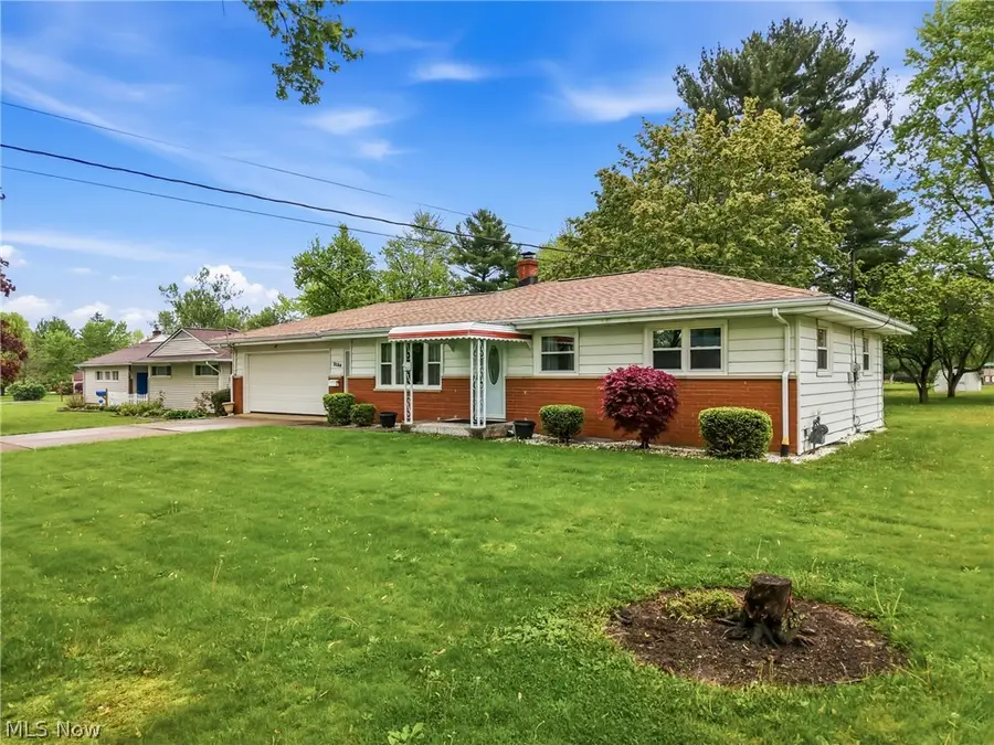 3130 Lynwood Nw Drive, Warren, OH 44485 - #2
