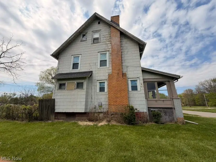 197 W Delason Avenue, Youngstown, OH 44507 - #3