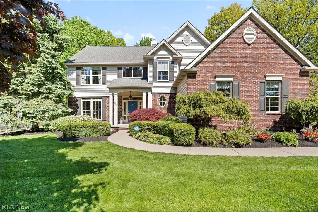 255 Williamsburg Drive, Avon Lake, OH 44012 - #1