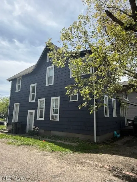 923 10th Nw Street, Canton, OH 44703 - #3