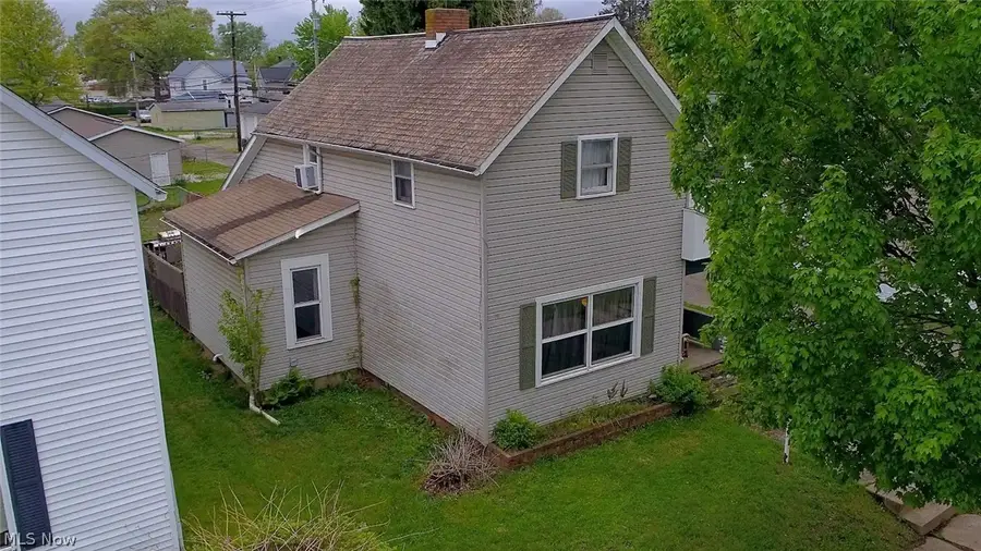 146 W 8th Street, Dover, OH 44622 - #2