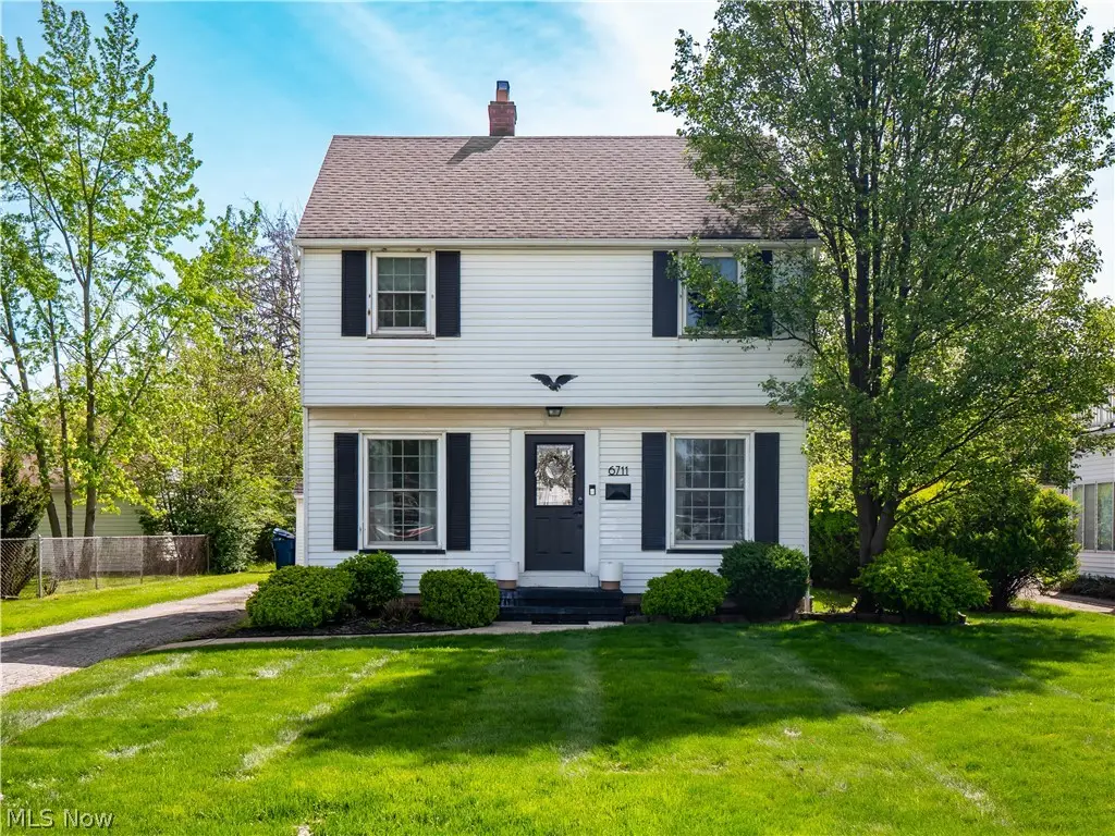 6711 Parma Park Boulevard, Parma Heights, OH 44130 - #1