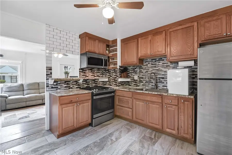 12506 Kirton Avenue, Cleveland, OH 44135 - #2