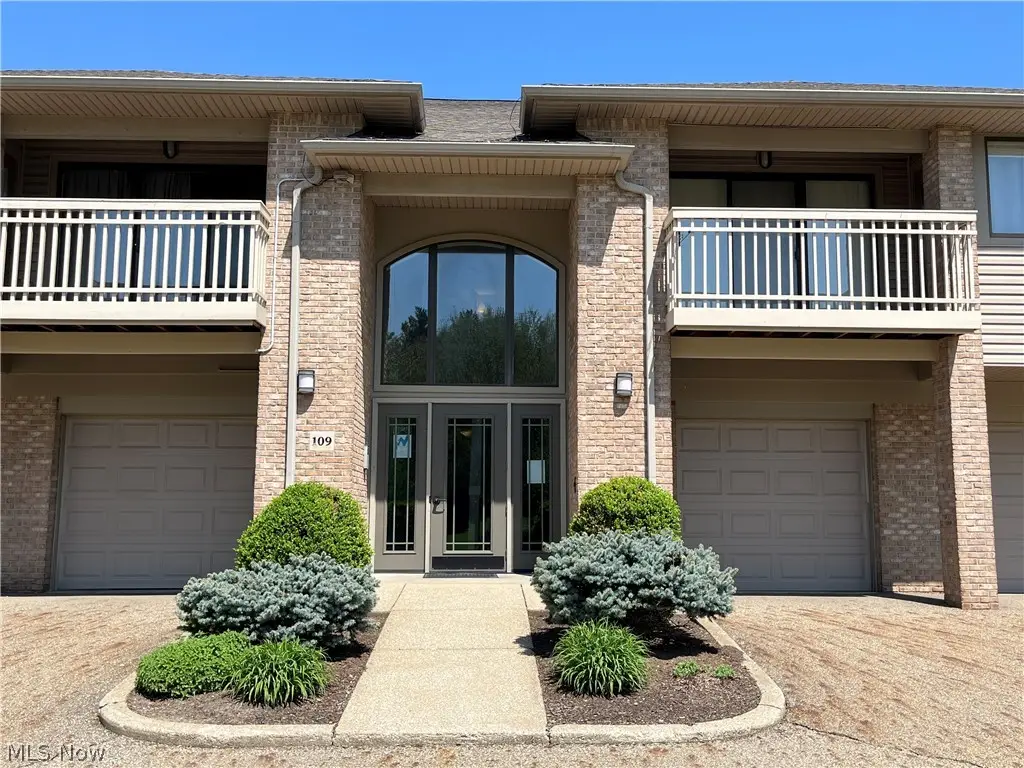3800 Rosemont Boulevard #109C, Fairlawn, OH 44333 - #1