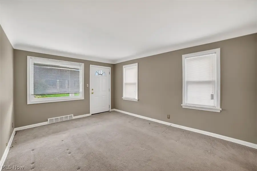 10721 Plymouth Avenue, Garfield Heights, OH 44125 - #3
