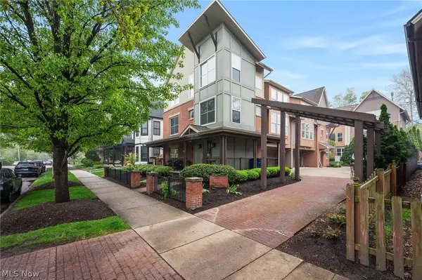 3897 Clinton Avenue, Cleveland, OH 44113