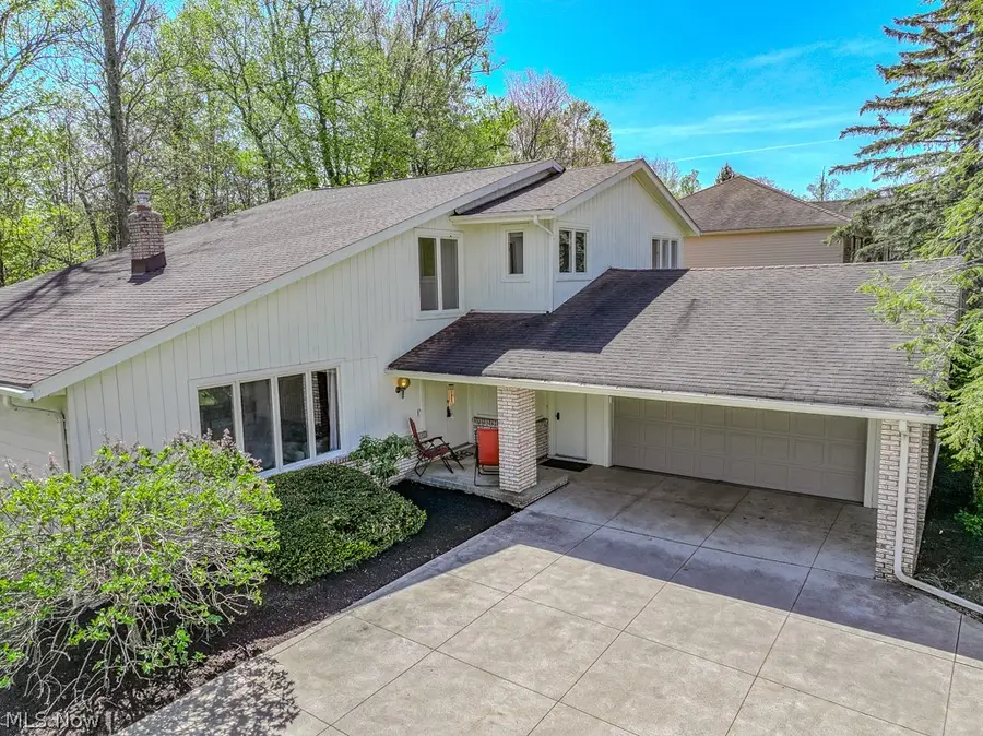 5133 Stansbury Drive, Solon, OH 44139 - #2