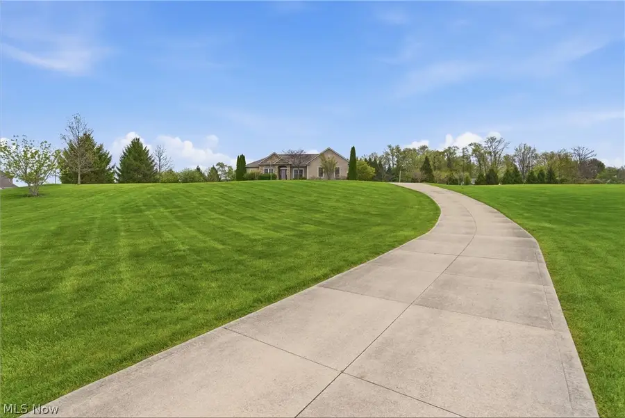 690 Lang Farm Drive, Medina, OH 44256 - #3