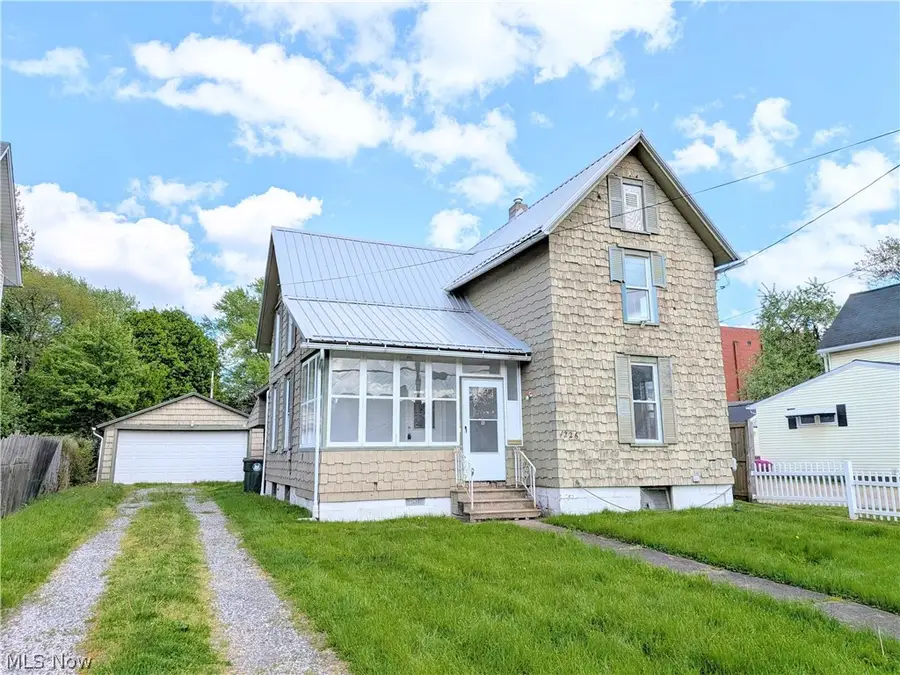 226 Smith Sw Avenue, Canton, OH 44706 - #3