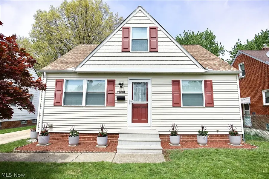 21001 Wilmore Avenue, Euclid, OH 44123 - #2
